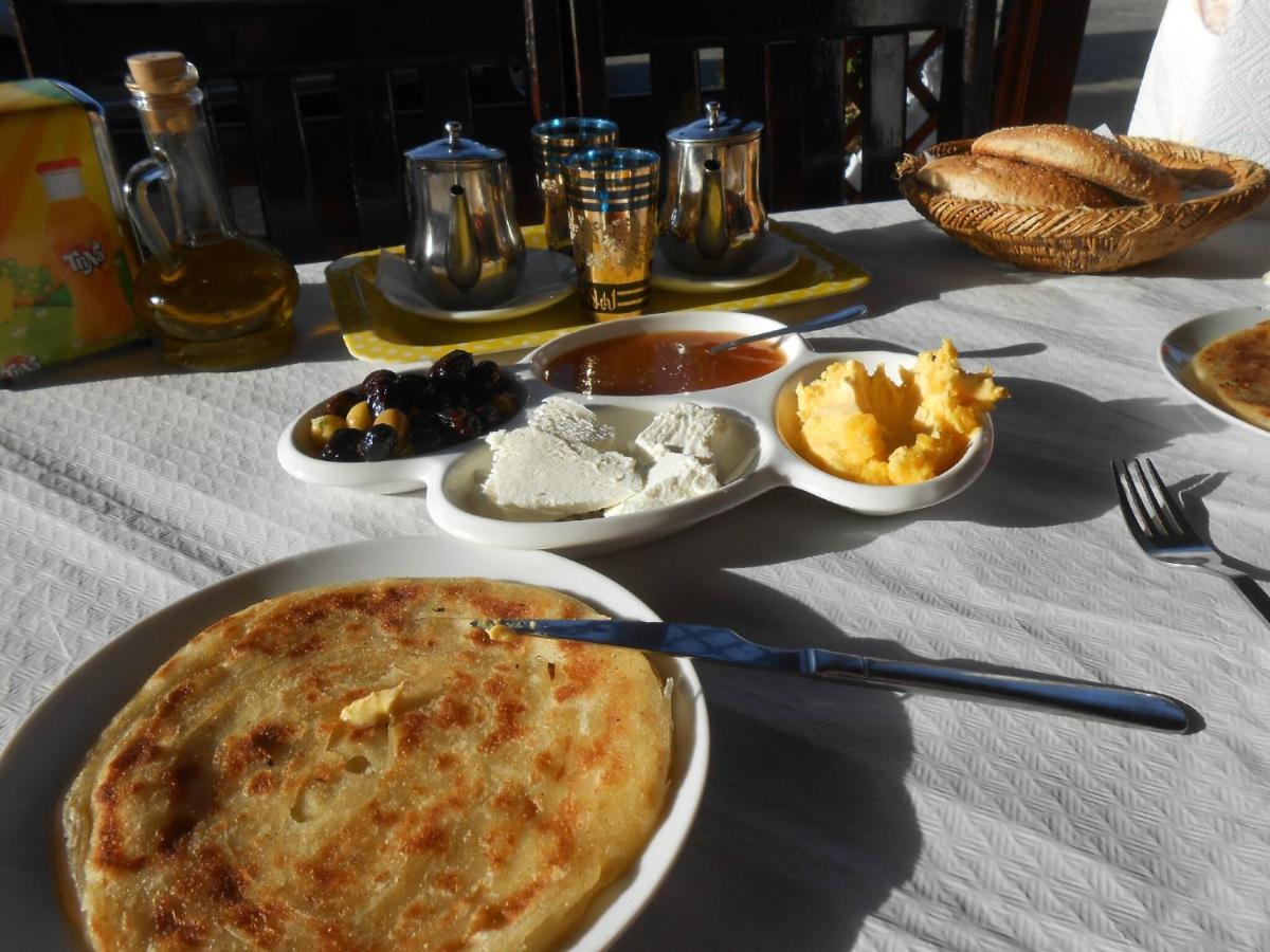 Tinghir Auberge Restaurant Tizgui מראה חיצוני תמונה